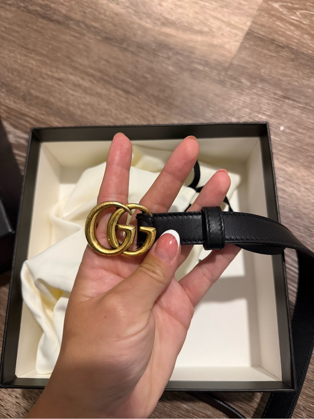 Gucci Black Leather Belt with Gold Double G Interlocking Buckle - Picture 6 of 7
